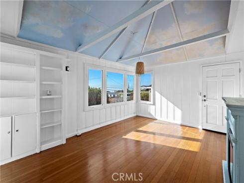 31692  3rd   Avenue, Laguna Beach, CA