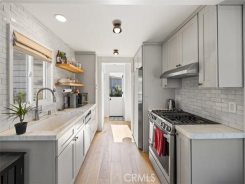 389  Park  , Laguna Beach, CA