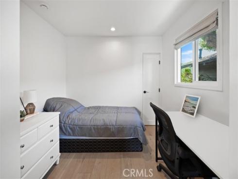 389  Park  , Laguna Beach, CA