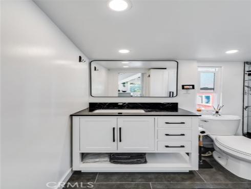 478  Saint Anns  , Laguna Beach, CA