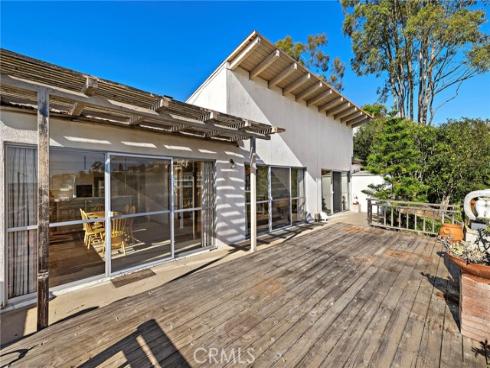 2555  Temple Hills   Drive, Laguna Beach, CA