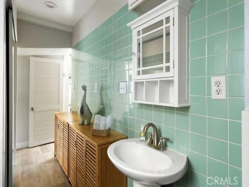 541  Oak Street  , Laguna Beach, CA