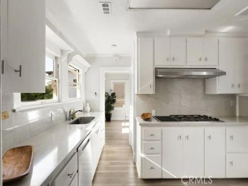 541  Oak Street  , Laguna Beach, CA