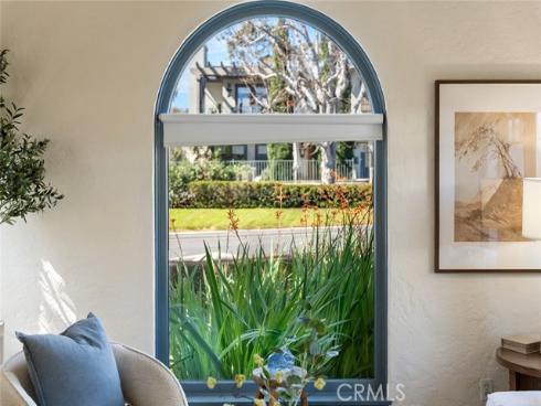 397  Poplar   Street, Laguna Beach, CA