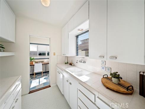 397  Poplar   Street, Laguna Beach, CA