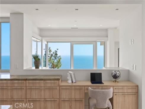 900  Gainsborough   Drive, Laguna Beach, CA