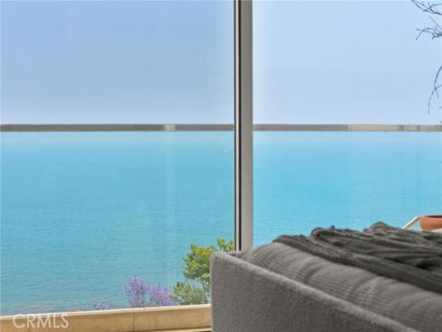 900  Gainsborough   Drive, Laguna Beach, CA