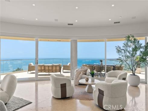 900  Gainsborough   Drive, Laguna Beach, CA