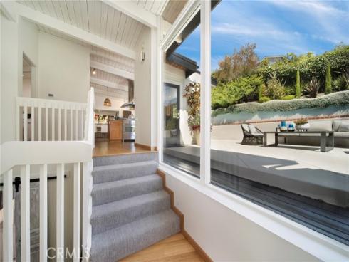 1961  San Remo   Drive, Laguna Beach, CA