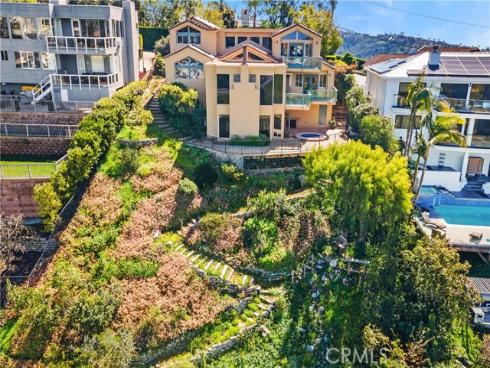 2210  Temple Hills Drive  , Laguna Beach, CA
