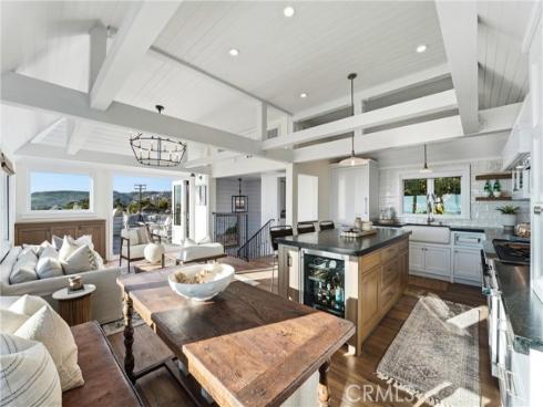 2115  Catalina  , Laguna Beach, CA