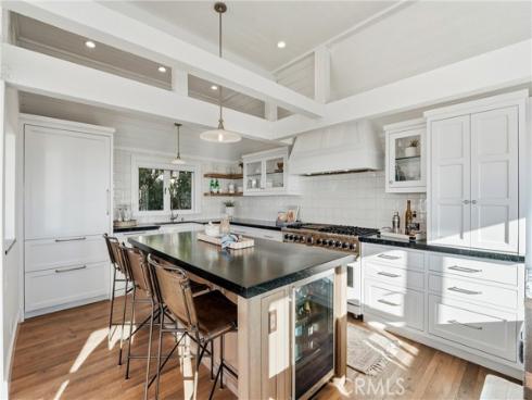 2115  Catalina  , Laguna Beach, CA