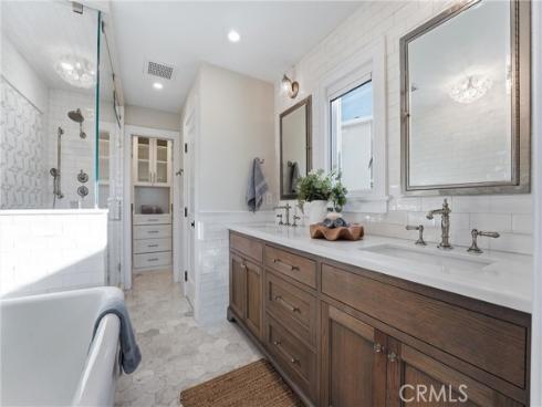 2115  Catalina  , Laguna Beach, CA