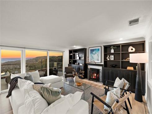 1651  Thurston Dr  , Laguna Beach, CA