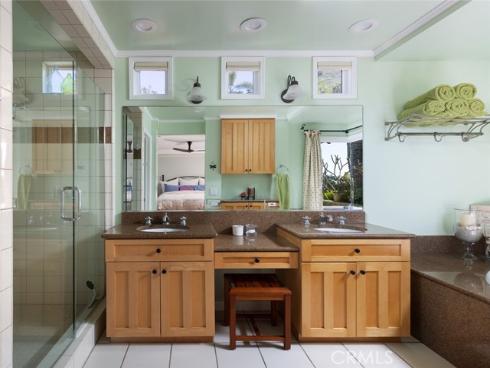 31953  10th   Avenue, Laguna Beach, CA