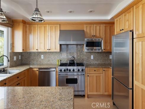 31953  10th  , Laguna Beach, CA