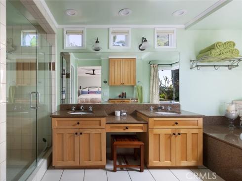 31953  10th  , Laguna Beach, CA