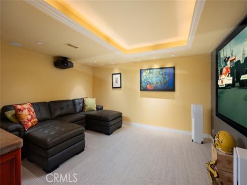 31953  10th  , Laguna Beach, CA