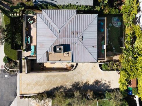 31953  10th  , Laguna Beach, CA