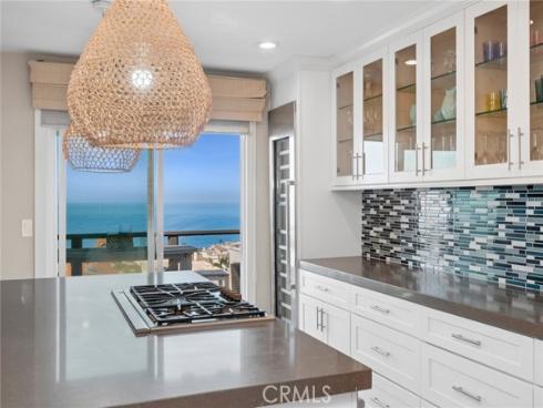 920  Quivera  , Laguna Beach, CA
