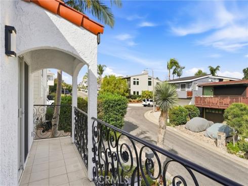 885  Tia Juana  , Laguna Beach, CA