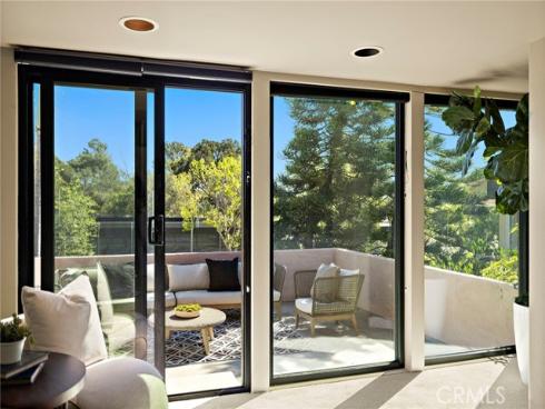 923  Balboa Avenue  , Laguna Beach, CA