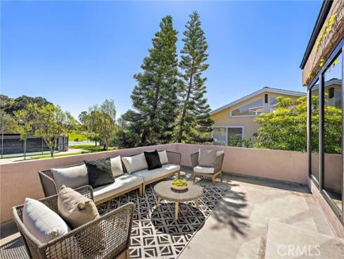 923  Balboa Avenue  , Laguna Beach, CA