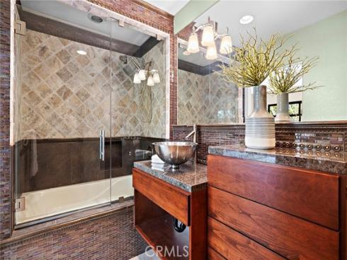 923  Balboa Avenue  , Laguna Beach, CA