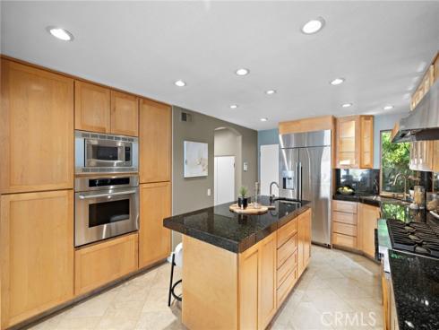 923  Balboa Avenue  , Laguna Beach, CA