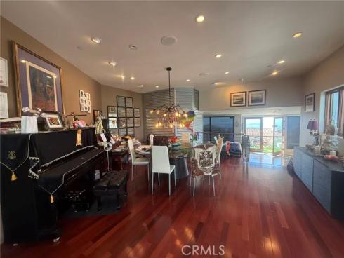 988  Acapulco  , Laguna Beach, CA