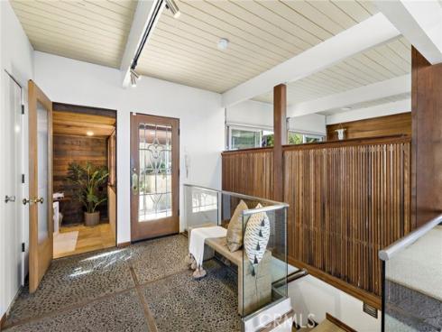 2581  Iris  , Laguna Beach, CA