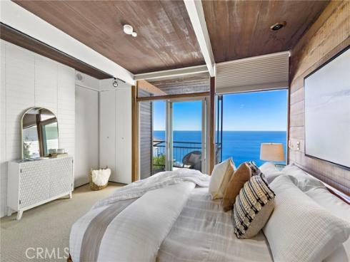 2581  Iris  , Laguna Beach, CA