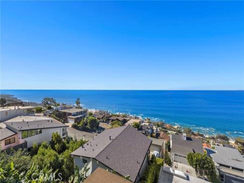 2581  Iris  , Laguna Beach, CA