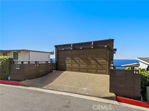 2581  Iris  , Laguna Beach, CA