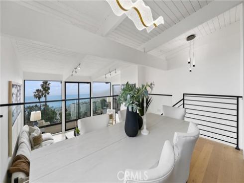 1095  Miramar  , Laguna Beach, CA