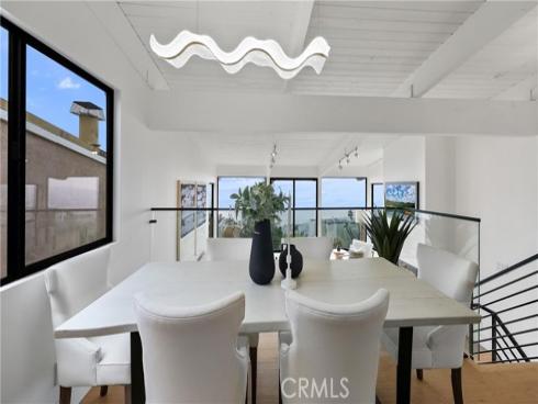 1095  Miramar  , Laguna Beach, CA