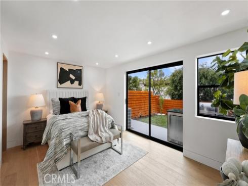 1095  Miramar  , Laguna Beach, CA