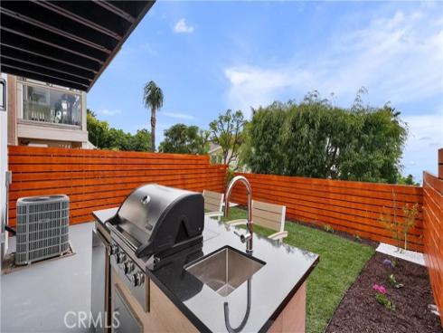 1095  Miramar  , Laguna Beach, CA