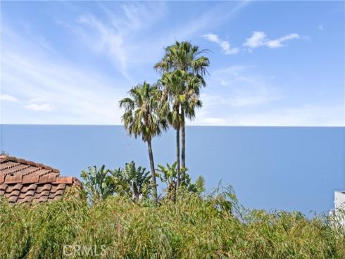 1095  Miramar  , Laguna Beach, CA