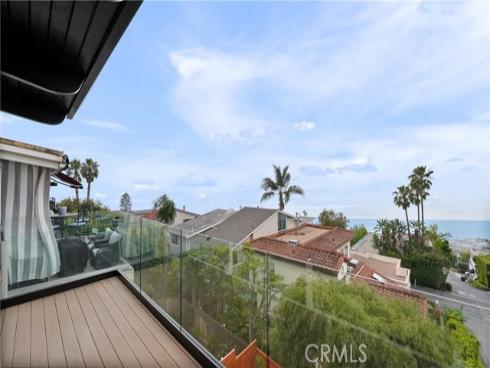 1095  Miramar  , Laguna Beach, CA