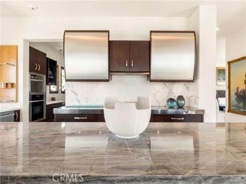 86  Emerald Bay  , Laguna Beach, CA