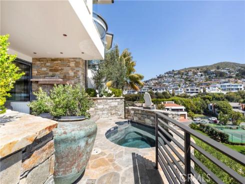 86  Emerald Bay  , Laguna Beach, CA