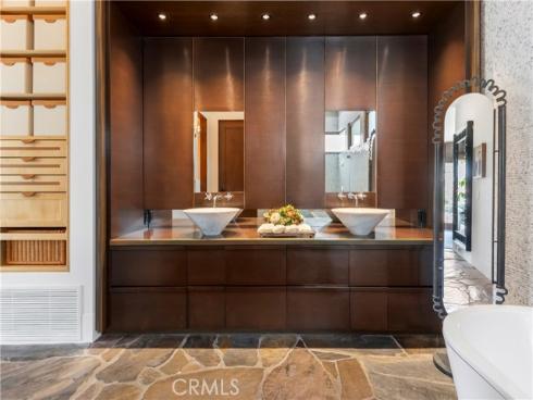 86  Emerald Bay  , Laguna Beach, CA