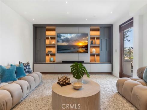 86  Emerald Bay  , Laguna Beach, CA