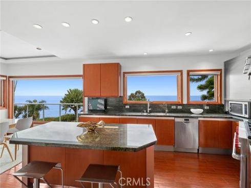 461 Alta Vista Way, Laguna Beach, CA