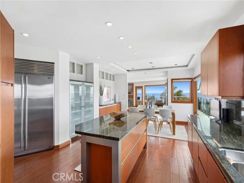 461 Alta Vista Way, Laguna Beach, CA