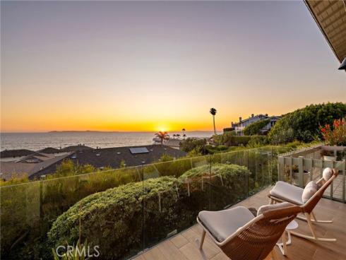 37  Blue Lagoon  , Laguna Beach, CA