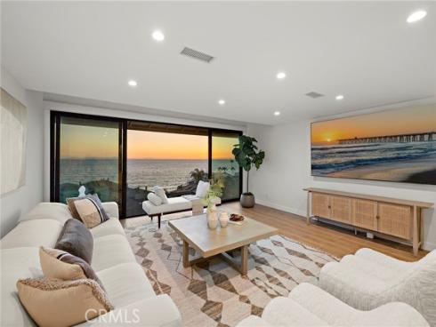 37  Blue Lagoon  , Laguna Beach, CA