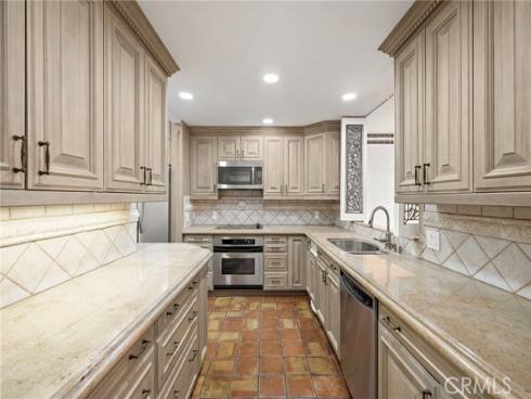 647  Sleepy Hollow  , Laguna Beach, CA