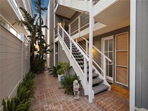 647  Sleepy Hollow  , Laguna Beach, CA